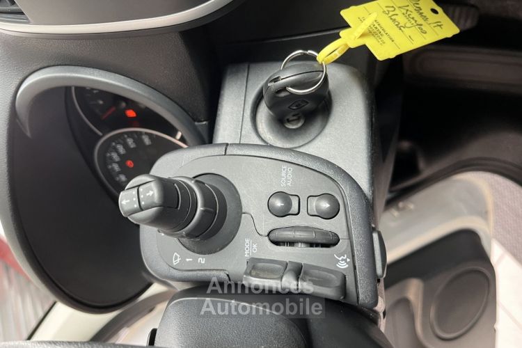 Renault Kangoo Express FOURGON 1,5 DCI 80 EXTRA R-LINK GPS REGULATEUR LMITEUR PARK PILOT TRES BON ETAT - <small></small> 13.990 € <small>TTC</small> - #23