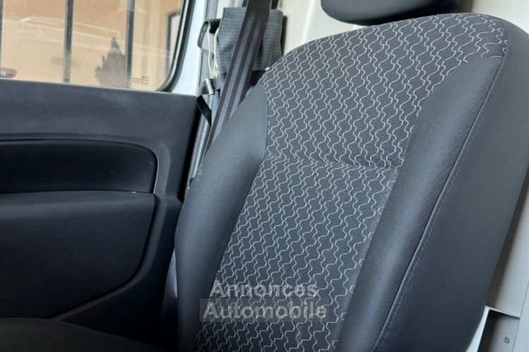 Renault Kangoo Express frigo cemafroid negatif positif l1 75 ch 1.5 dci attelage - <small></small> 11.990 € <small>TTC</small> - #16