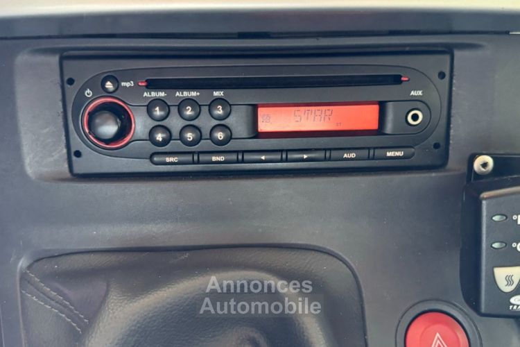 Renault Kangoo Express FRIGO CEMAFROID négatif positif L1 75 ch 1.5 DCi ATTELAGE - <small></small> 8.333 € <small>TTC</small> - #11