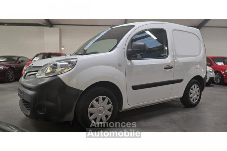 Renault Kangoo Express L0 1.5 DCi 90 FOURGON COMPACT R-LINK / 1ERE MAIN / TVA RECUPERABLE - <small></small> 9.490 € <small></small> - #2