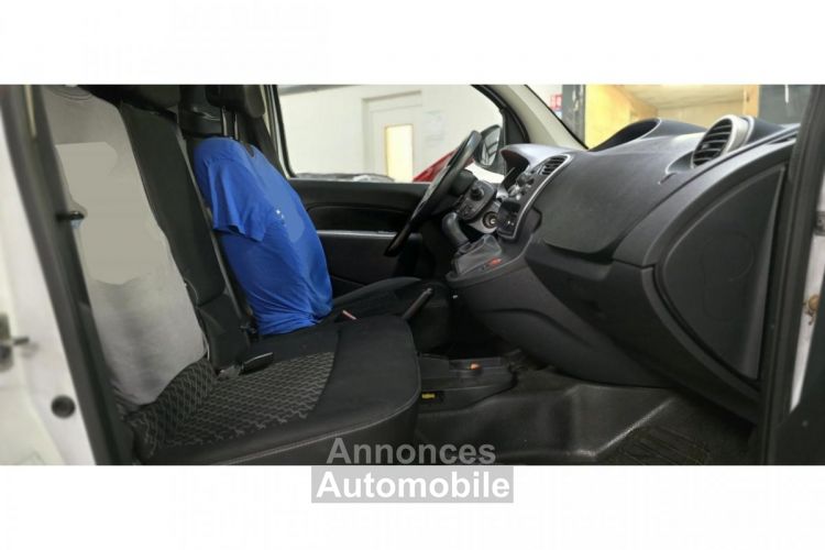 Renault Kangoo Express L0 1.5 DCi 90 FOURGON COMPACT R-LINK / 1ERE MAIN / TVA RECUPERABLE - <small></small> 9.490 € <small></small> - #13