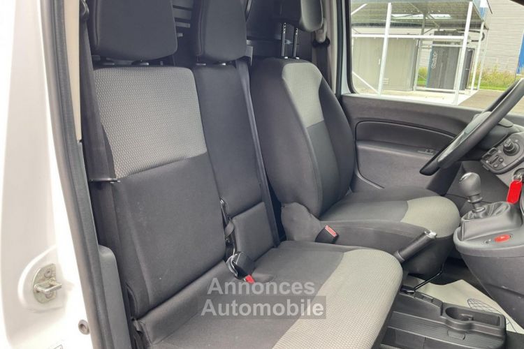 Renault Kangoo Express L1 1.5L Energy dCi 80CH II FOURGON Générique / 10 325HT - <small></small> 12.390 € <small></small> - #8