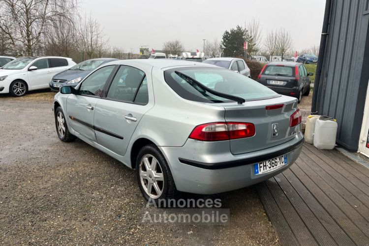 Renault Laguna 1.8 16v 118ch cabasse tronic - <small></small> 3.990 € <small>TTC</small> - #2