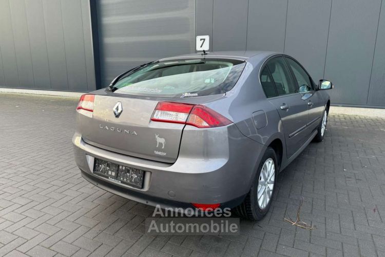 Renault Laguna 2.0i Emotion CLIM GPS GARANTIE 12MOIS - <small></small> 10.990 € <small>TTC</small> - #6