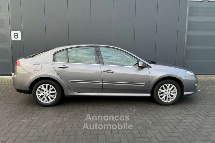 Renault Laguna 2.0i Emotion CLIM GPS GARANTIE 12MOIS - <small></small> 10.990 € <small>TTC</small> - #7