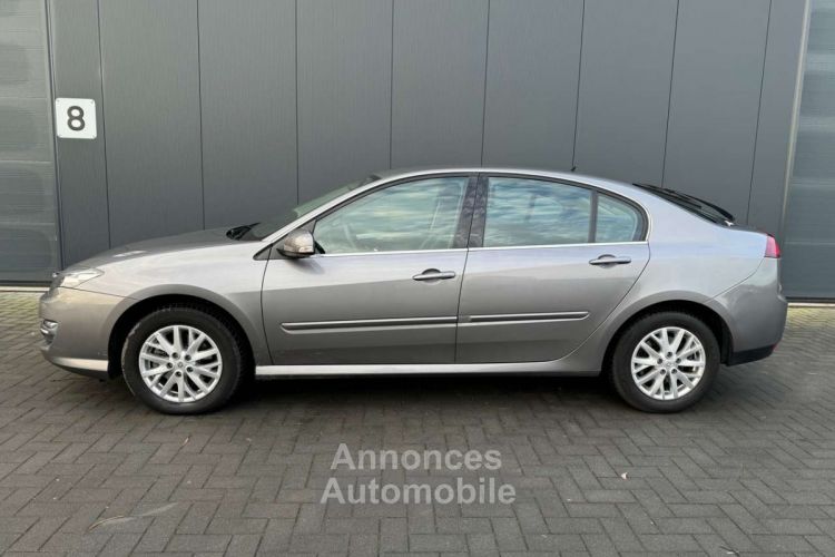 Renault Laguna 2.0i Emotion CLIM GPS GARANTIE 12MOIS - <small></small> 10.990 € <small>TTC</small> - #8