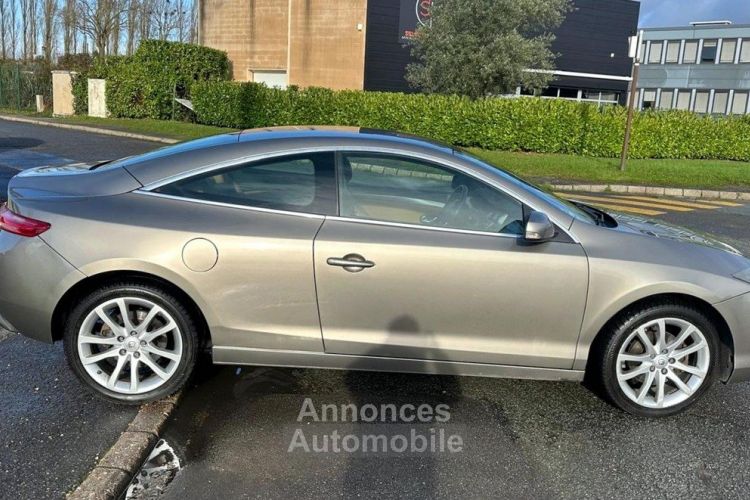 Renault Laguna Coupé 2.0 DCI 150 CV TBEG CUIR GPS SIEGES ELEC ENTRETIEN COMPLET A JOUR - <small></small> 4.990 € <small>TTC</small> - #2