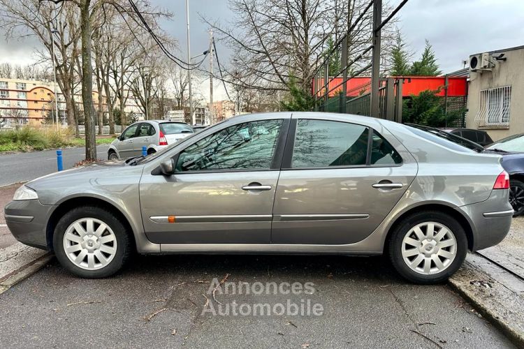 Renault Laguna II 1.8 115 PRIVILEGE - <small></small> 5.995 € <small>TTC</small> - #3