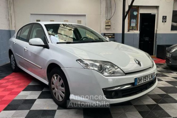 Renault Laguna III 1.5 DCI 110CH EXPRESSION ECO² - <small></small> 2.490 € <small>TTC</small> - #3