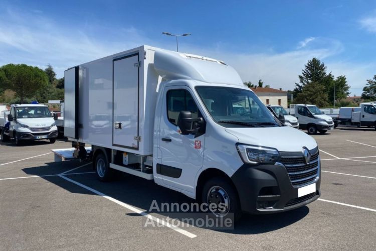 Renault Master 145 CV FRIGO HAYON 60000E HT - <small></small> 72.000 € <small>TTC</small> - #1