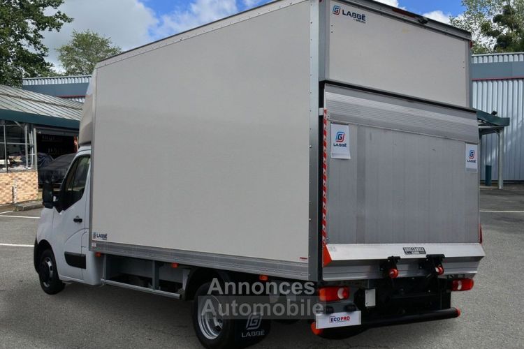 Renault Master 20m3 Confort Chassis Cabine L4 Hayon 3,5T Blue DCI 165 Euro VI Propulsion Roues Jumelées Leasing - <small></small> 37.861 € <small></small> - #1