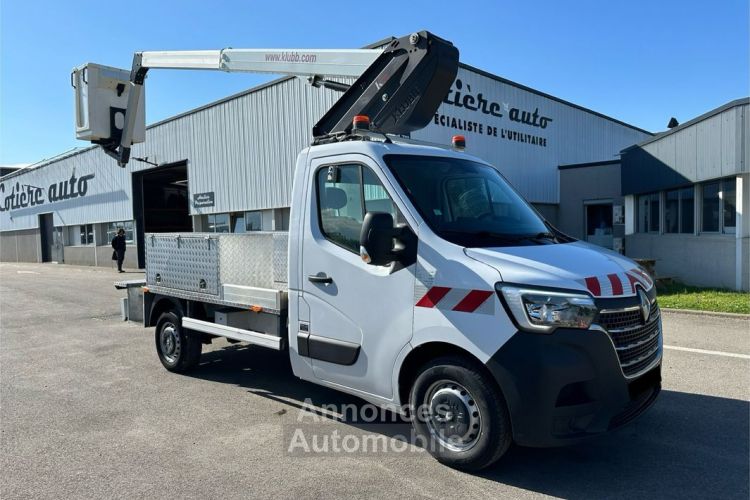 Renault Master 22990 ht plateau nacelle Klubb k26 12m - <small></small> 27.588 € <small>HT</small> - #1