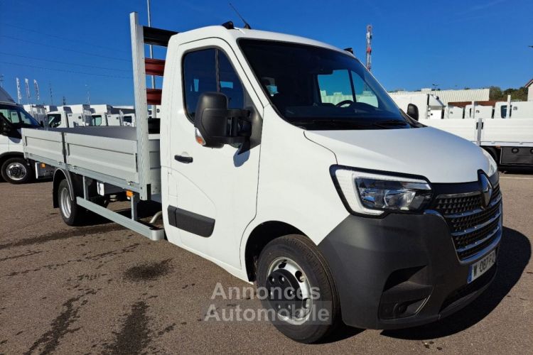 Renault Master 2.3 DCI 165 PLATEAU 37990E HT - <small></small> 45.588 € <small>TTC</small> - #1