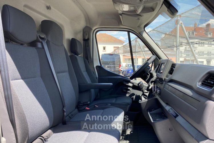 Renault Master 28825 HT III (2) 2.3 FOURGON F3500 L2H2 BLUE DCI 150 GRAND CONFORT / TVA RECUPERABLE - <small></small> 34.590 € <small></small> - #10