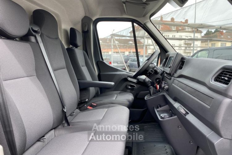 Renault Master 28825 HT III (2) 2.3 FOURGON F3500 L2H2 BLUE DCI 150 GRAND CONFORT / TVA RECUPERABLE - <small></small> 34.590 € <small></small> - #9