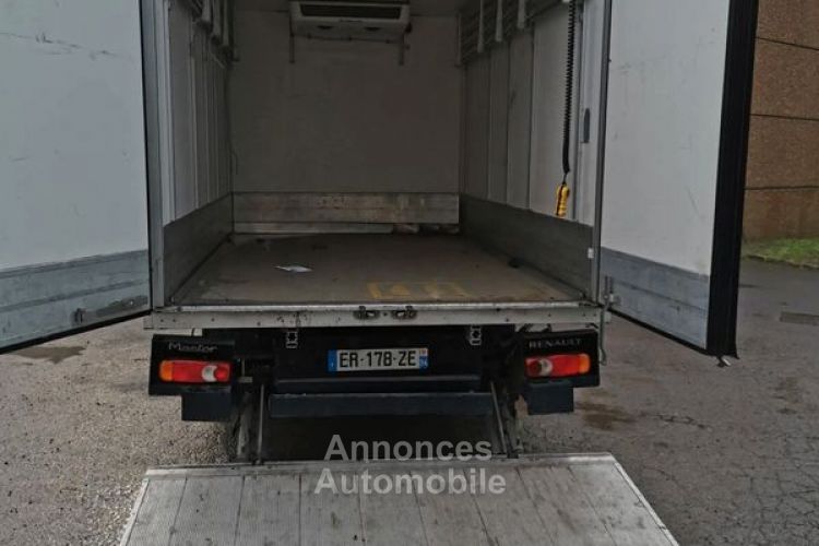 Renault Master 29990 HT 145cv caisse frigorifique hayon - <small></small> 35.988 € <small>TTC</small> - #4