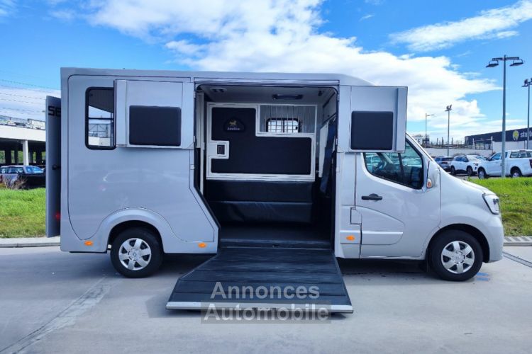 Renault Master AMELINE - HARAS 3 PLACES - 165 CV - 2.3L - L3 - BVM6 - <small></small> 75.600 € <small>TTC</small> - #6