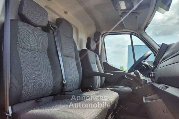 Renault Master Fourgon TRAC F3500 L3H2 BLUE DCI 180 GRAND CONFORT - <small></small> 38.663 € <small>TTC</small> - #9