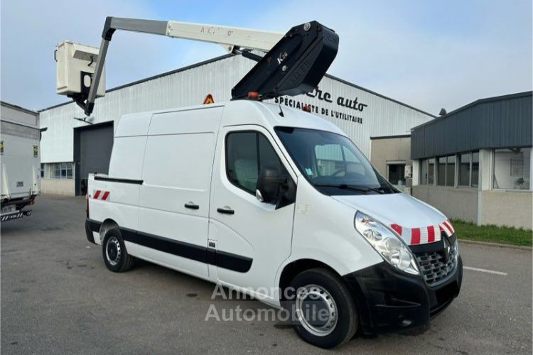 Renault Master fourgon tronqué nacelle Klubb k26 - <small></small> 20.000 € <small>HT</small> - #1