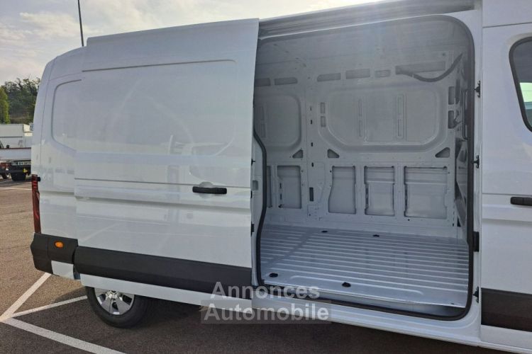 Renault Master FRIGO L3H2 150 CV FRIGO - <small></small> 62.400 € <small>TTC</small> - #32