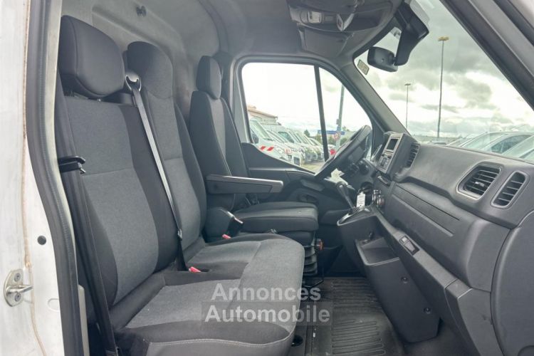 Renault Master Grand Confort F3500 L2H2 2.3 dCi 150 Quickshift FOURGON BVA BOITE AUTO - <small></small> 24.970 € <small></small> - #3