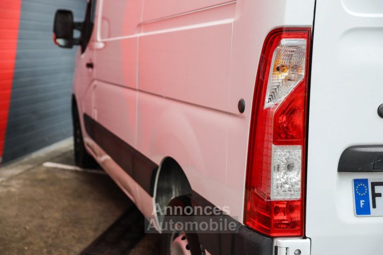 Renault Master Grand Confort F3500 L2H2 2.3 dCi 150 Quickshift FOURGON BVA BOITE AUTO - <small></small> 23.970 € <small></small> - #10