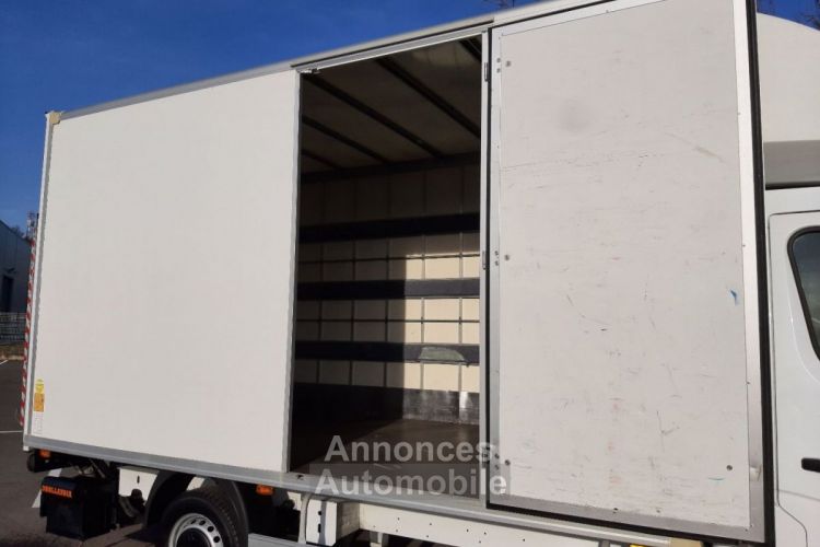 Renault Master GRAND VOLUME 2.3 dCi 130 CAISSE HAYON 20M3 TRAC F3500 - <small></small> 28.788 € <small>TTC</small> - #6