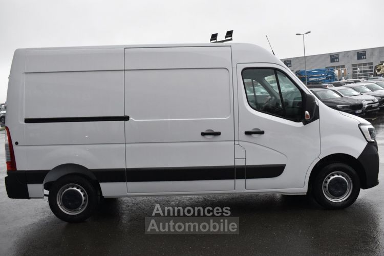 Renault Master III FG F3300 L2H2 2.3 BLUE DCI 135CH CONFORT EURO6E - <small></small> 34.880 € <small>TTC</small> - #4