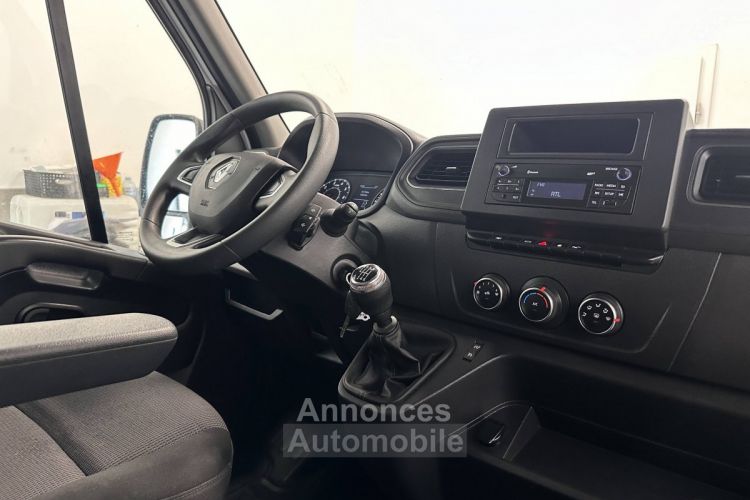 Renault Master L1H1 3 5 GRAND CONFORT 2.3 DCI 135CV BVM6 E6DT / À PARTIR DE 332,19 € * - <small></small> 23.990 € <small>TTC</small> - #17