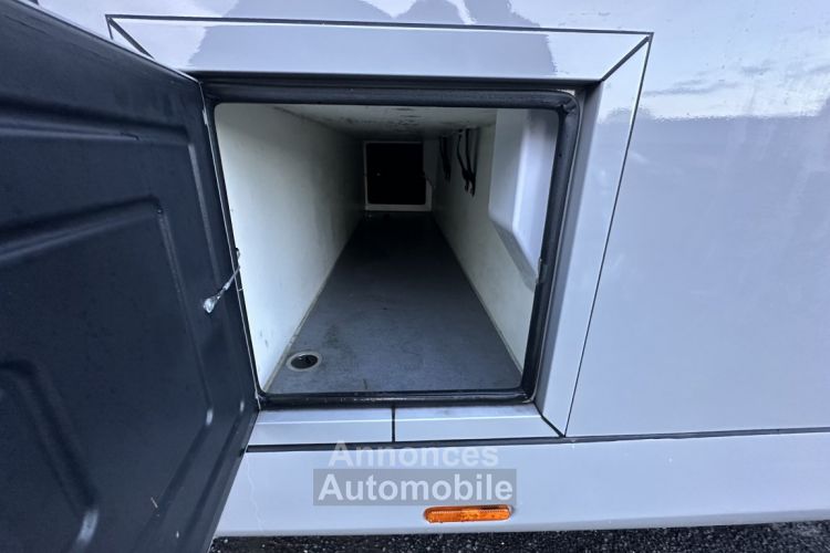 Renault Master STX HORSEBOX CAMION CHEVAUX 5PLACES ASSISES 2  PLACES CHEVAUX DCI 165 CONFORT*TVA RECUPERABLE+2023+10000KMS - <small></small> 69.990 € <small>TTC</small> - #20