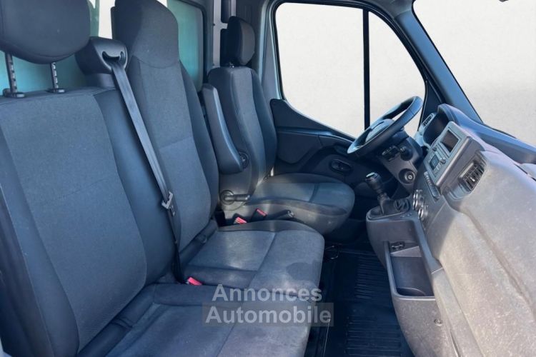 Renault Master VU FOURGON 2.3 BLUEDCI 165 35 GRAND-VOLUME RJ 20M3 CONFORT - <small></small> 27.490 € <small>TTC</small> - #9