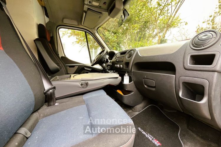 Renault Master *CAMPING-CAR* III GRAND CONFORT F3300 L2H2 DCI 125 EU5 - <small></small> 26.890 € <small>TTC</small> - #37