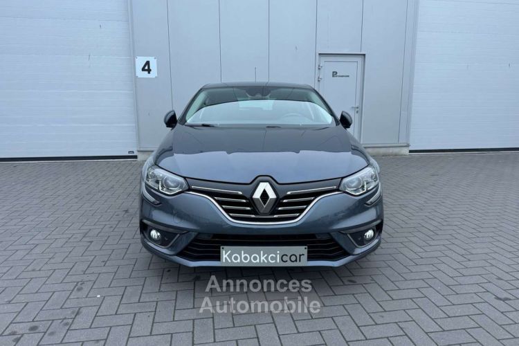 Renault Megane 1.2 TCe Limited Navi Caméra Garantie 12M - <small></small> 12.990 € <small>TTC</small> - #2