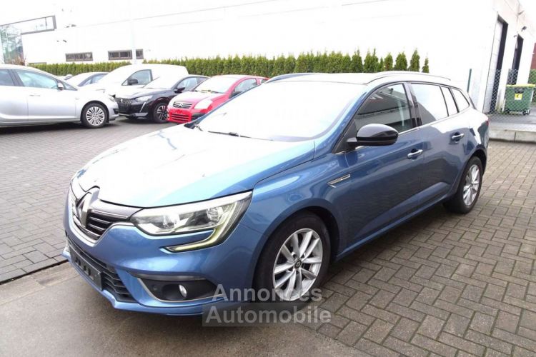 Renault Megane 1.5dCi AUTOMAAT,NAVI,KEYLESS,CRUISE,PDC V+A,BLUETH - <small></small> 12.500 € <small>TTC</small> - #25