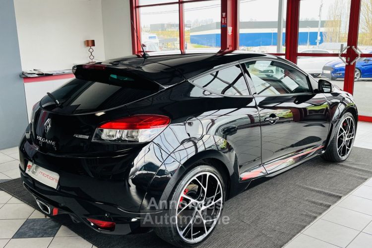 Renault Megane 3 RS CUP 2,0 T 265 DIFFERENTIEL A GLISSEMENT JANTES 19 STEEV BI-XENON BLUETOOTH BREMBO KEYLES - <small></small> 23.990 € <small>TTC</small> - #2