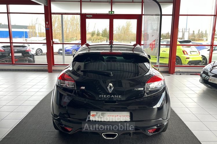 Renault Megane 3 RS CUP 2,0 T 265 DIFFERENTIEL A GLISSEMENT JANTES 19 STEEV BI-XENON BLUETOOTH BREMBO KEYLES - <small></small> 23.990 € <small>TTC</small> - #26