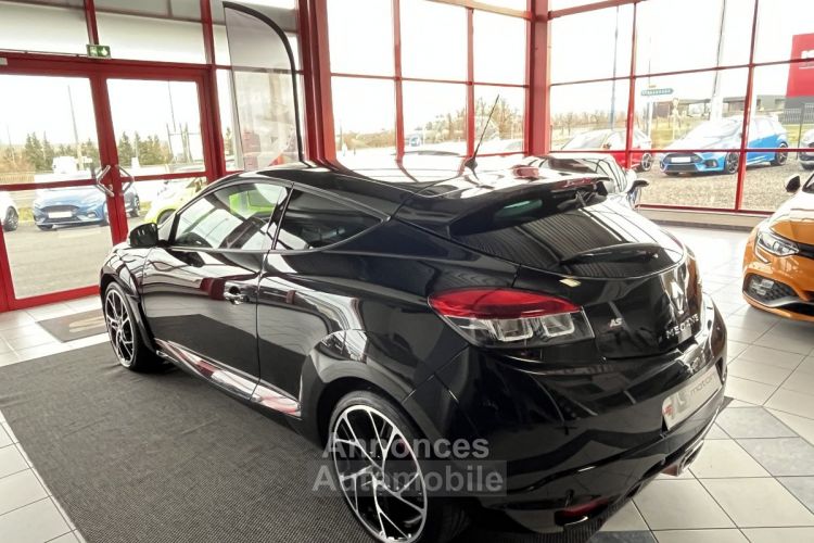 Renault Megane 3 RS CUP 2,0 T 265 DIFFERENTIEL A GLISSEMENT JANTES 19 STEEV BI-XENON BLUETOOTH BREMBO KEYLES - <small></small> 23.990 € <small>TTC</small> - #27