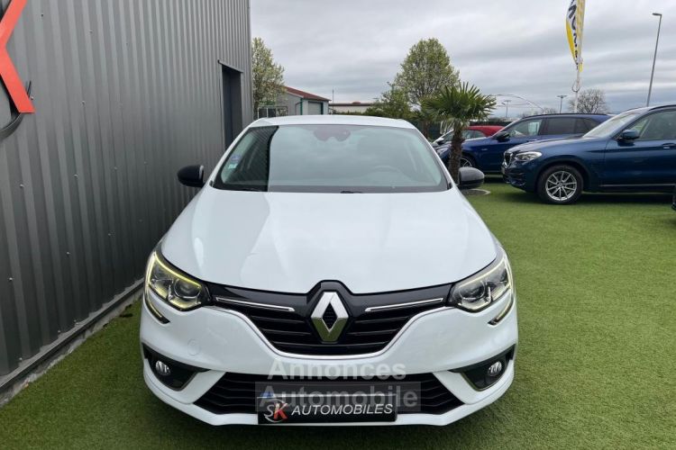Renault Megane 4 LIMITED 1.2 TCE 100CH GPS - <small></small> 12.990 € <small>TTC</small> - #2