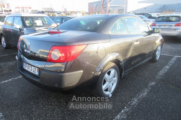 Renault Megane CC II  1.9 dCi 130 Dynamique - <small></small> 1.990 € <small>TTC</small> - #4