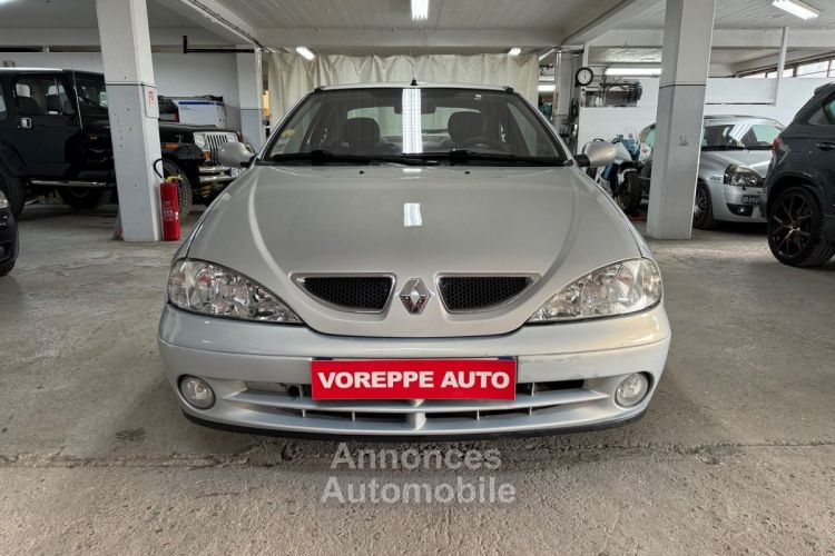 Renault Megane COUPE 1.6 16V 110CH PRIVILEGE - <small></small> 2.999 € <small>TTC</small> - #2