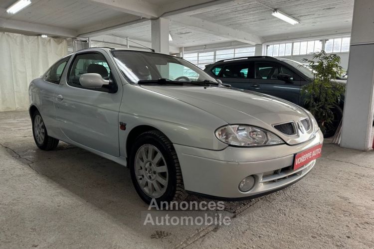 Renault Megane COUPE 1.6 16V 110CH PRIVILEGE - <small></small> 2.999 € <small>TTC</small> - #3