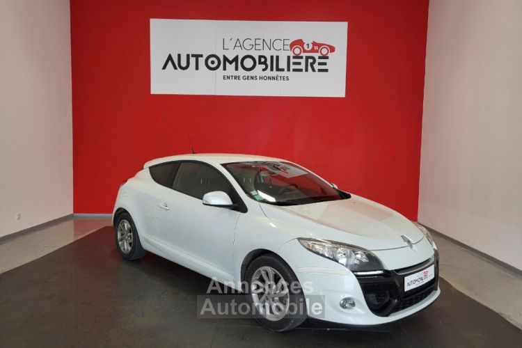 Renault Megane coupe COUPE 1.5 DCI 110 TOMTOM + ATTELAGE - <small></small> 7.590 € <small>TTC</small> - #1