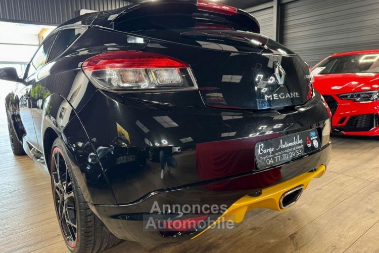 Renault Megane Coupé III (2) RS 2.0T 265 RED BULL RACING RB7 n°187 3p - <small></small> 27.990 € <small>TTC</small> - #9