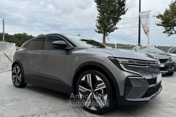 Renault Megane E-Tech Electric 220ch Iconic Autonomie Confort AC22 - <small></small> 38.990 € <small>TTC</small> - #2