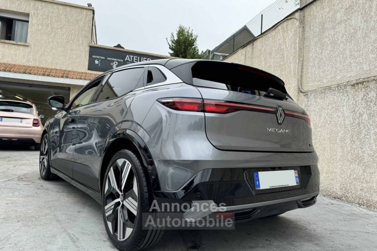 Renault Megane E-Tech Electric 220ch Iconic Autonomie Confort AC22 - <small></small> 38.990 € <small>TTC</small> - #3