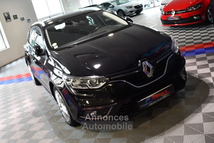 Renault Megane Estate 1.5 DCi 110 BVM6 GPS Bluetooth Régulateur USB Barre de toit - <small></small> 10.990 € <small>TTC</small> - #25