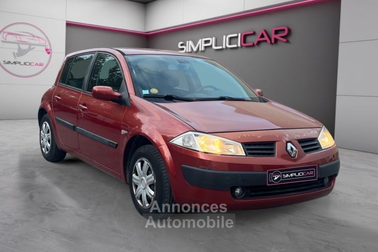 Renault Megane II 1.6 16V Confort Dynamique - <small></small> 4.990 € <small>TTC</small> - #1