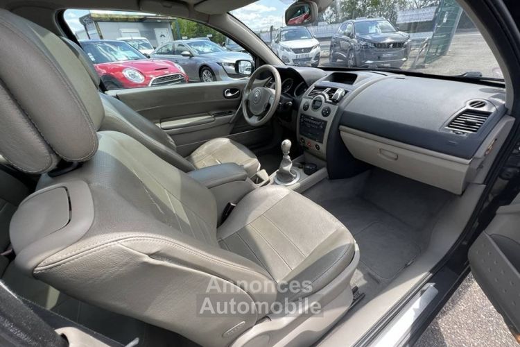 Renault Megane II 1.9 dCi 120ch Luxe Privilège Cuir Toit Panoramique - <small></small> 1.490 € <small>TTC</small> - #9