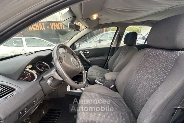 Renault Megane II 2.0 16V 135CH CONFORT DYNAMIQUE - <small></small> 2.490 € <small>TTC</small> - #8