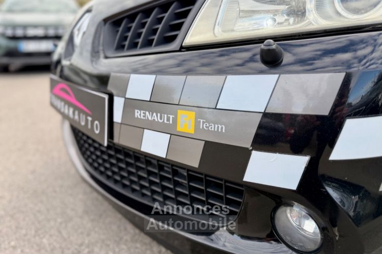 Renault Megane II COUPE RS F1 Team R26 - NUM 1017 - RECARO - CLIM AUTO - GARANTIE - <small></small> 20.490 € <small>TTC</small> - #33